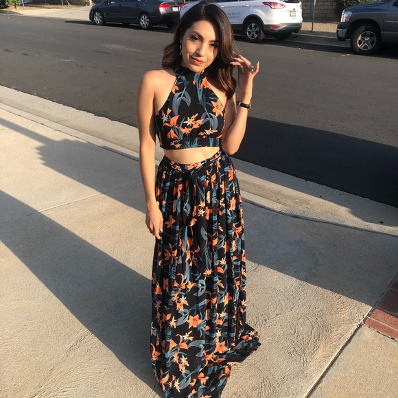 Floral set - Picture 1 of 1